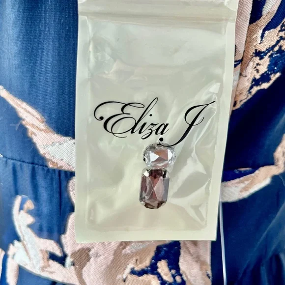 Eliza J Navy and Pale Pink Floral Ball Gown - Picture 15 of 17